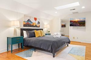 24-Sleeper, Hot Tub, Sauna, Game Rm, Near Biltmore