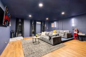 24-Sleeper, Hot Tub, Sauna, Game Rm, Near Biltmore