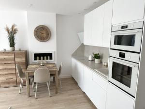 WHITE APARTMENTS - Kopernika