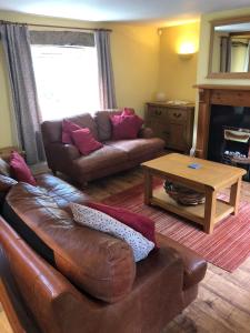 High House Cottage - A traditional home from home