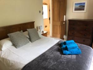 High House Cottage - A traditional home from home