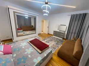 شقة فندقية سمارت vip شارع حديقة الطفل سيتي ستارز