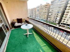 شقة فندقية سمارت vip شارع حديقة الطفل سيتي ستارز