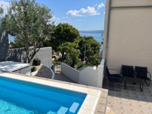 Luxury apartment 33 with private pool