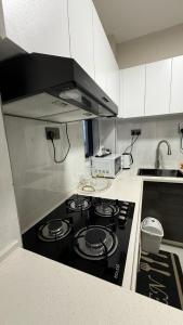 Luxurious 1 bedroom near Yaya Centre