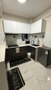 Luxurious 1 bedroom near Yaya Centre