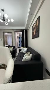 Luxurious 1 bedroom near Yaya Centre
