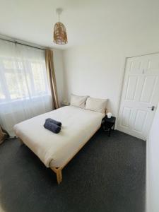 Base in the Black Country, 4 Beds & Large Drive