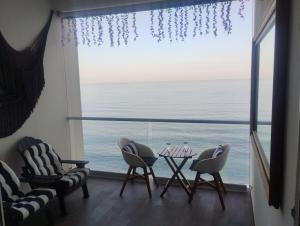 Gorgeous Designer Condo at Harbor