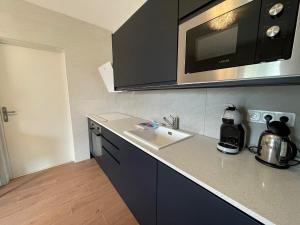 Appartements Romantic apartment with heated pool and large park : photos des chambres