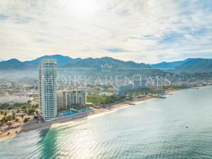 Mar y Cielo Beachfront & free breakfast by Moikka Rentals