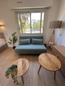 Seaside Studio with Terrace and Free Parking - Beach 2 Min Walk