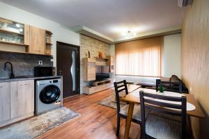 Къща с апартаменти за нощувка - Pleven