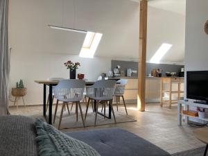 Egy présház tágas tetőtere mesés kilátással