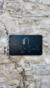 NisUrla