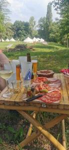Tentes de luxe Lodg'ing Nature Camp Dordogne : photos des chambres