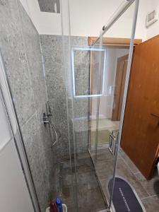 Bral Apartments 8 Two-Bedroom Beachfront