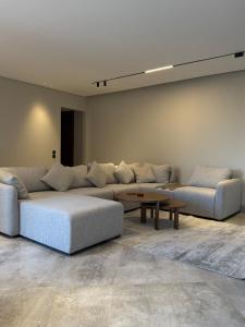 Stylish 2-Bedroom Apartment Silver Palm