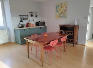Appartements Appartement pour 7 personnes dans une maison du XVIIIeme siecle a Livinhac-Le-Haut : photos des chambres