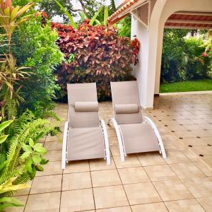 La petite Golondrina - Appartement T2 chaleureux dans un cadre paisible verdoyant - Ubytování bez kategorie ve městě Ducos