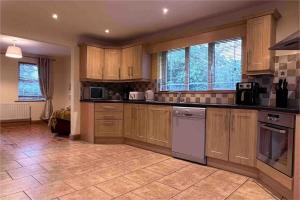 Home in Foxford, 8 Guests