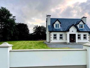 Home in Foxford, 8 Guests