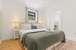 Luxury Oxford Bungalow