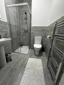 Dundee - 1 Bed - Sleeps 5 - Pet Friendly