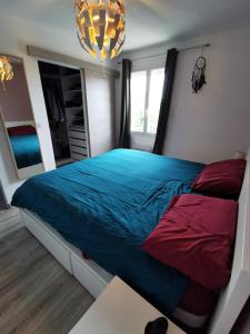 Villas Charmante maison avec piscine et jaccuzi en Provence : Villa 2 Chambres