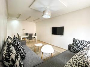 luxury Aprt2 bedrooms Pool hivernage heart of city