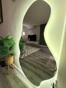 إفيرست الملقا الذاتية