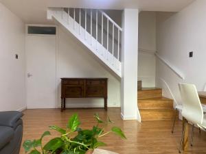 10A Saint Marys Road