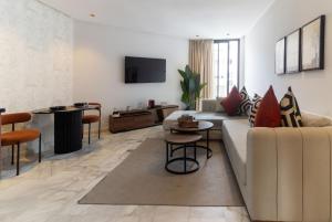 Studio moderne & cosy Parking, Wi-Fi & salle de sport