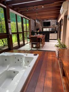Casa luxo 10 pessoas com jacuzzi Chã Grande PE
