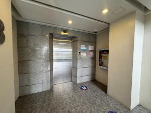 The Circuit Manor Hotel near Ayala Malls Circuit