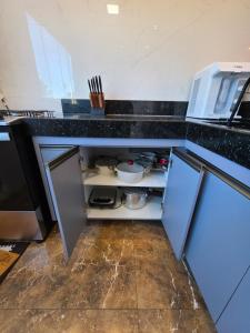 Apto mobília nova! 200mt das Praias Bacutia e Peracanga