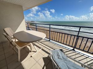 Appartement 2 étoiles face plage avec garage privatif - FR-1-197-622