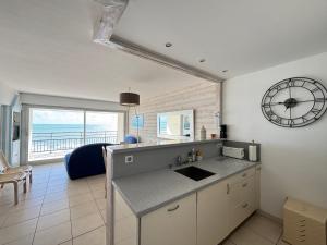 Appartement 2 étoiles face plage avec garage privatif - FR-1-197-622