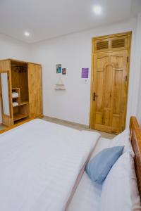 Violet villa and Coffee