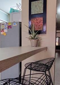 Apto 2 alcobas 2 baños 2 closet 2 camas dobles barrio cabañitas