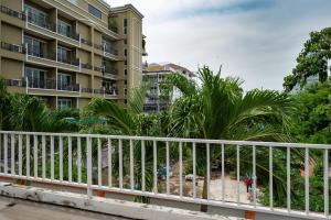 New Nordic Club 2 by Apartwell