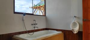 Los uros Jakana Lodge