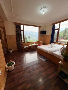 Suraj Retreat Inn