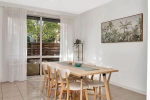 Urban Junction - Walk to Mawson Lakes Dining & Shops