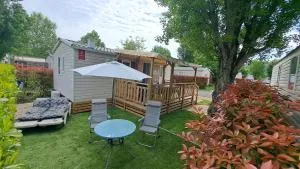 Camping à Condrieu, Mobil home 6 pers sur les bords du Rhône, avec parc aquatique