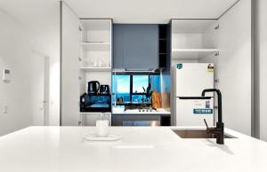 CBD Comfort - Stylish Space in Prime Location