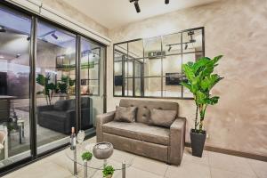 Unique Industrial Apt Near Airport in La Sabana