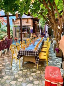 Như Nhà Của Mình