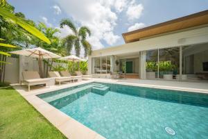 3-Bedroom Private Pool Villa at Trichada in Bangtao - 4hvězdičkové hotely ve městě pláž