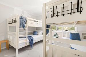 35 South - Pet Friendly Beach House with Pool, Spa